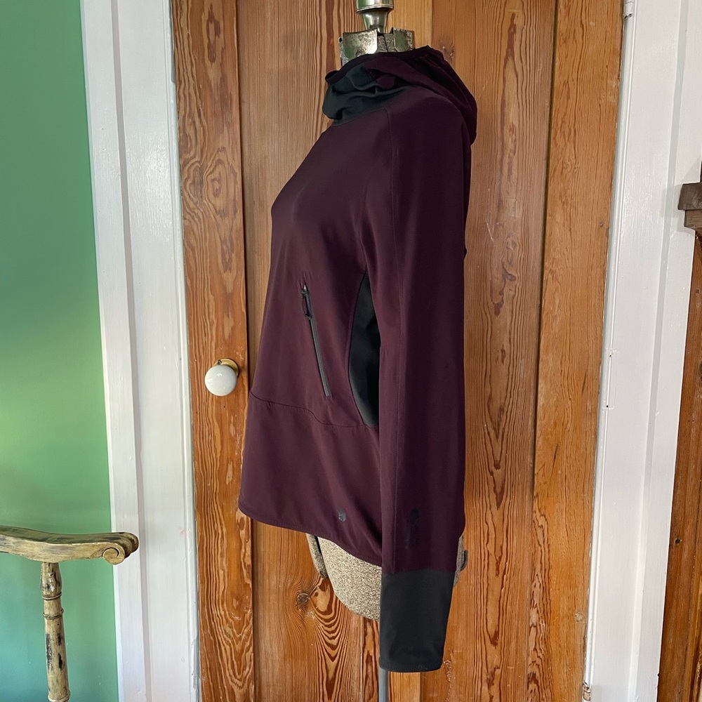 Mountain Hardware Chockstone Pullover Hoodie Soft… - image 4